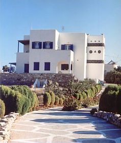 kastro traditional apartments in antiparos - vacations in cyclades islands - travelling greece