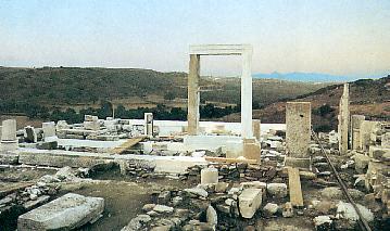 sagri-naos.JPG (23355 bytes)